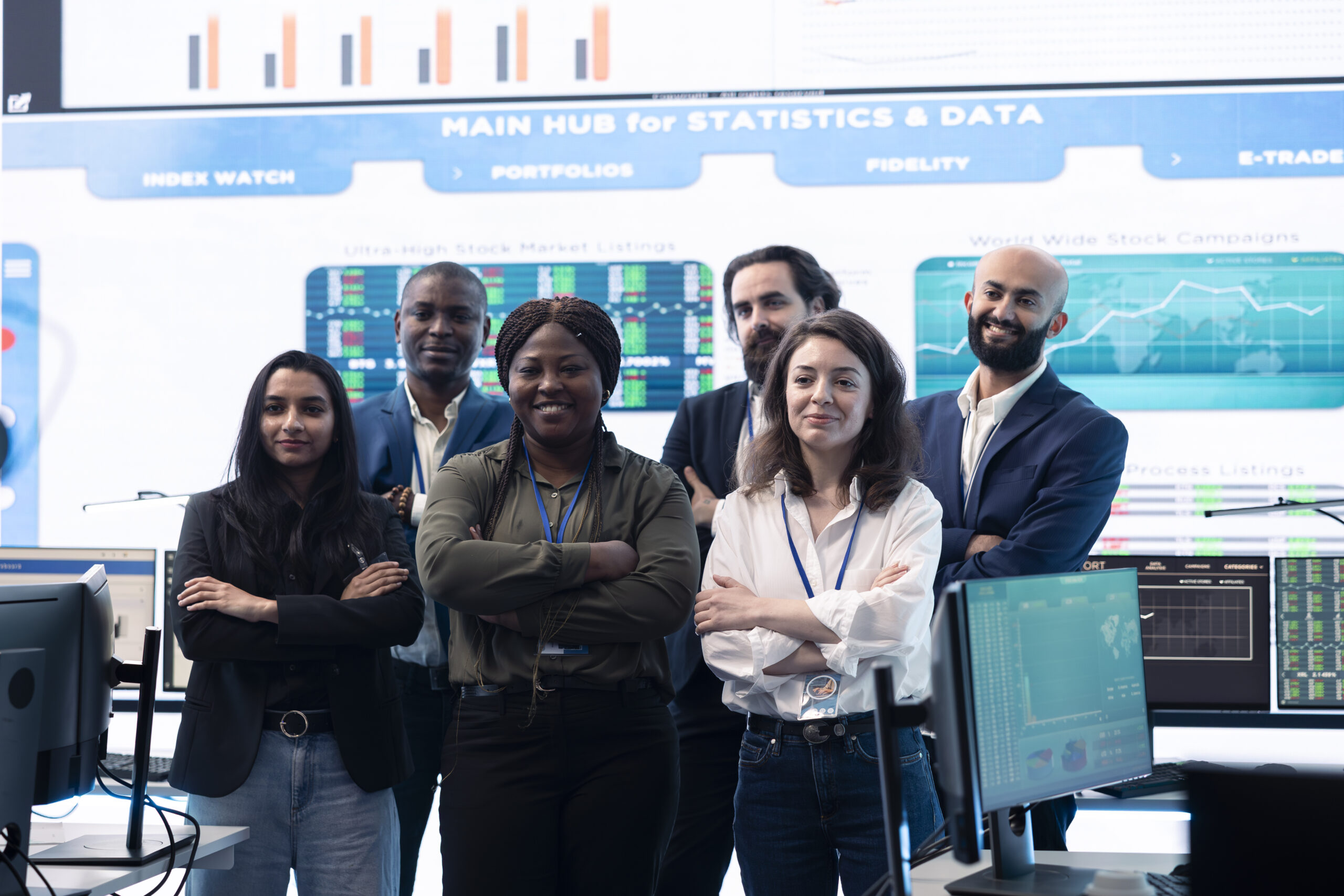 Top 5 benefits of SAP HANA in the cloud confident smiling enterprise team uniting their fo 2025 02 20 01 59 34 utc scaled